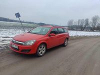 Begagnad Opel Astra 200 HK (147 kW) 2006 Röd behöver en polering