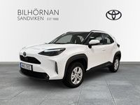 Begagnad Toyota Yaris 2023 Vit Halvkombi