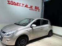 Begagnad Hyundai i20 Select 78 HK (57 kW) 2010 Silver Halvkombi