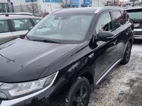 Begagnad Mitsubishi Outlander 203 HK (149 kW) 2018 Svart SUV