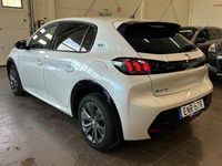 Begagnad Peugeot e-208 Allure 100 kW (136 HK) 2022 Vit Halvkombi