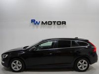 Begagnad Volvo V60 Momentum 190 HK (139 kW) 2015 Svart Kombi