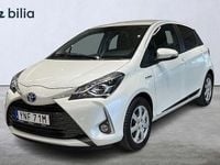 Begagnad Toyota Yaris Hybrid 102 HK (75 kW) 2019 Grå Halvkombi