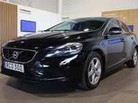 Begagnad Volvo V40 Momentum 152 HK (111 kW) 2015 Svart Halvkombi