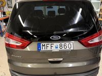 begagnad Ford Galaxy 200 hk GHIA