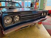 Begagnad Plymouth Road Runner 335 HK (246 kW) 1969 Blåmetallic Cab