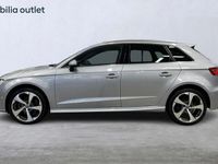 begagnad Audi A3 Sportback e-tron Drag P-sens Massage Värmare Navi 2018, Halvkombi