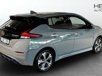 Begagnad Nissan Leaf N-Connecta 160 kW (218 HK) 2021 Ljusgrå (grey) Halvkombi