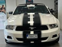Begagnad Ford Mustang Convertible 310 HK (228 kW) 2012 Vit Cab