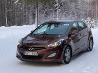 begagnad Hyundai i30 5-dörrar 1.6 GDI Automat (135hk) *Låg Mil