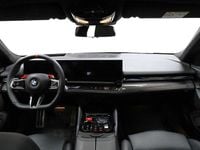 Begagnad BMW M5 Comfort Edition 727 HK (534 kW) 2026 Black sapphire metallic Kombi