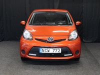 Begagnad Toyota Aygo 68 HK (50 kW) 2012 Orange Halvkombi