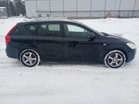 Begagnad Kia Ceed 116 HK (85 kW) 2008 Svart Halvkombi