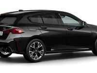 Ny BMW 120 156 HK (114 kW) 2025 Svart Halvkombi