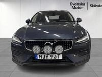 Begagnad Volvo V60 CC Momentum 200 HK (147 kW) 2022 Blå Kombi