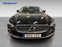 Begagnad Volvo V90 Core 355 HK (261 kW) 2023 Svart Kombi