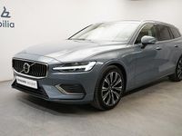 Begagnad Volvo V60 Core 253 HK (186 kW) 2022 Grå Kombi