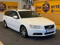 Begagnad Volvo V70 Momentum 145 HK (106 kW) 2009 Vit Kombi