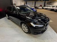 Begagnad Volvo V90 Momentum 190 HK (139 kW) 2019 Svart Kombi
