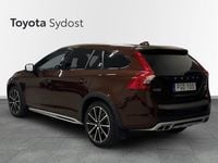 Begagnad Volvo V60 CC 223 HK (164 kW) 2017 Brun Kombi