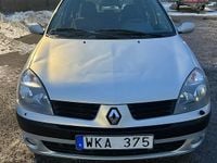 Begagnad Renault Clio R.S. 75 HK (55 kW) 2005 Halvkombi