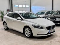 Begagnad Volvo V40 Momentum 116 HK (85 kW) 2014 Vit Kombi