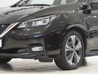 Begagnad Nissan Leaf N-Connecta 160 kW (218 HK) 2021 Svart Halvkombi