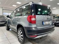 begagnad Skoda Yeti 1.2 TSI NY BES, NY SERVAD ,AUTOMAT .