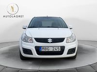 Begagnad Suzuki SX4 120 HK (88 kW) 2011 Vit Halvkombi