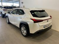 begagnad Lexus UX 250h CVT backkamera,drag