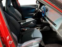 Begagnad Mini Aceman 160 kW (218 HK) 2024 Röd SUV