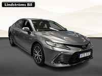 Begagnad Toyota Camry Hybrid Executive 220 HK (161 kW) 2021 Silver Sedan