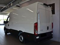 begagnad Iveco Daily 35-140 Van 12 m3 FastLane Hi-Matic Premium