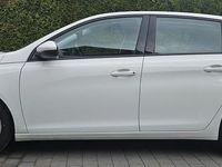 Begagnad Peugeot 308 120 HK (88 kW) 2016 Vit Halvkombi