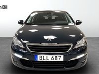 begagnad Peugeot 308 1.2 THP 110 Style 2017, Halvkombi