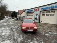 Begagnad VW Golf IV Basis 105 HK (77 kW) 2000 Röd Halvkombi