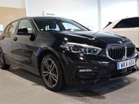 Begagnad BMW 118 Sport Line 136 HK (100 kW) 2021 Svart Halvkombi