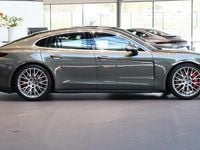 Ny Porsche Panamera 4S 2026 Grön Sedan