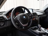 begagnad BMW 320 d xDrive 184 Automat Sportline Navi Harman/Kardon