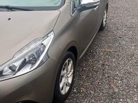 Begagnad Peugeot 208 82 HK (60 kW) 2015 Halvkombi