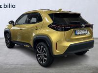 Begagnad Toyota Yaris Hybrid Active 117 HK (86 kW) 2023 Gul