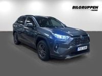 Begagnad Toyota RAV4 Hybrid Active 222 HK (163 kW) 2022 Grå SUV