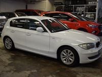 Begagnad BMW 116 Comfort Edition 122 HK (89 kW) 2011 Vit Halvkombi