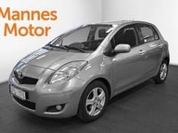 Begagnad Toyota Yaris 99 HK (72 kW) 2011 Grå Halvkombi