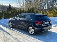 Begagnad Mercedes A180 109 HK (80 kW) 2016 Svart Halvkombi