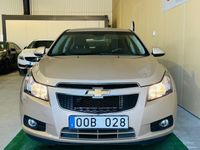 begagnad Chevrolet Cruze Halvkombi 1.8 Nykamrem Dragkrok 1-ägare