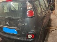 Begagnad Citroën C3 Picasso 92 HK (67 kW) 2012 Grå Minibuss