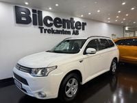 Begagnad Mitsubishi Outlander 203 HK (149 kW) 2014 Vit SUV