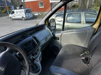 begagnad Renault Trafic Skåpbil 2.9t 2.0 dCi Euro 4