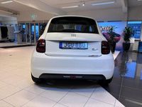 Begagnad Fiat 500e Icon 86 kW (118 HK) 2022 Vit Halvkombi